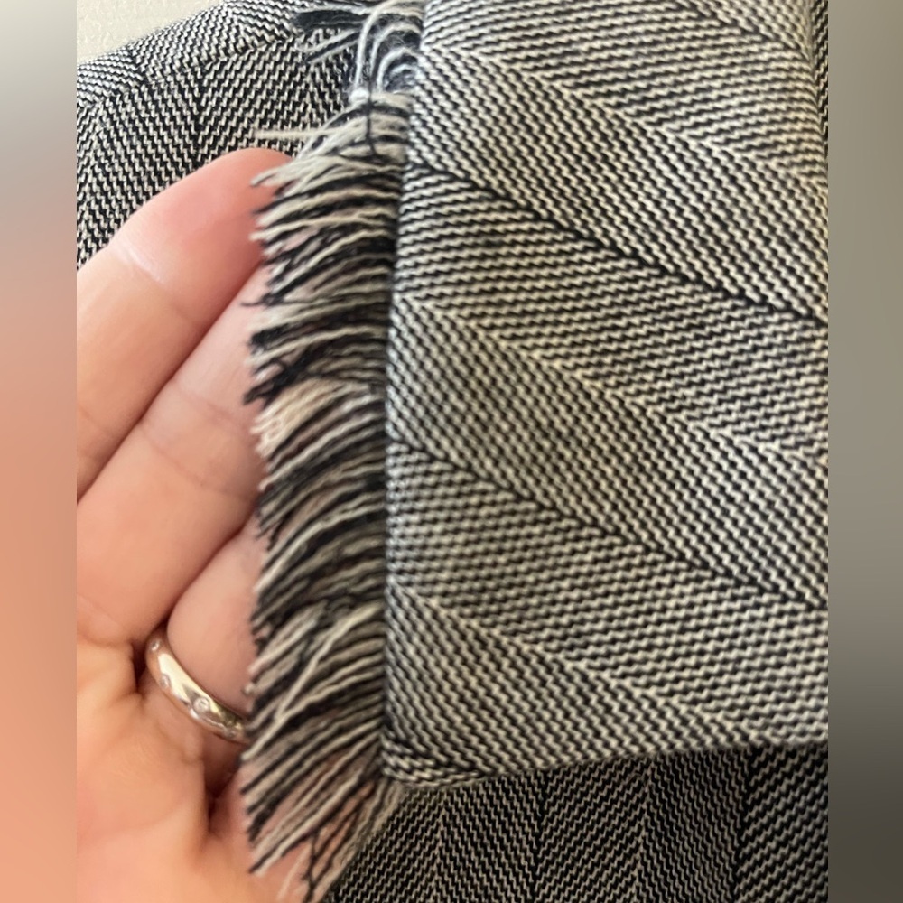 harvé bernard by Bernard Holtzman blazer • size 4P - Picture 3 of 9